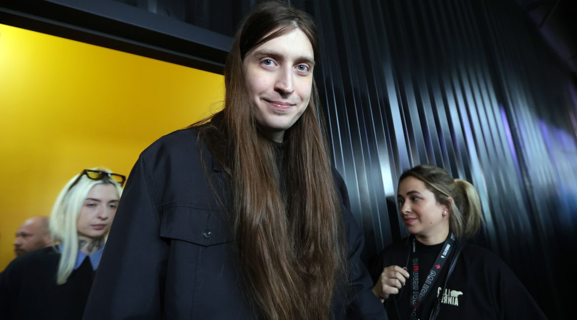 Polícia prende, em Olinda, suspeito de ameaçar influenciador Felca